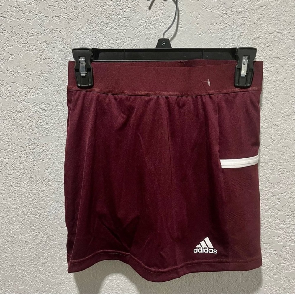 Adidas NWT Maroon Athletic Skort
